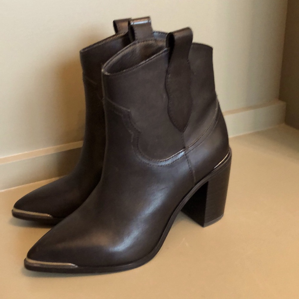NWT LEATHER BLACK BOOTIES
